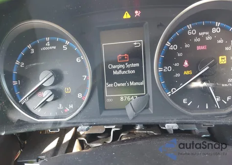 2018 Toyota Rav4 Le z USA, uszkodzony, nr VIN 2T3BFREVXJW717874